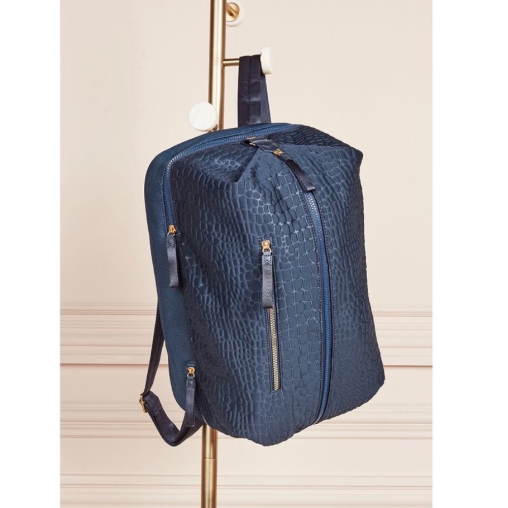 Stella & Dot Crush It Doubletake Travel Bag Backpack Convertible Crossbody